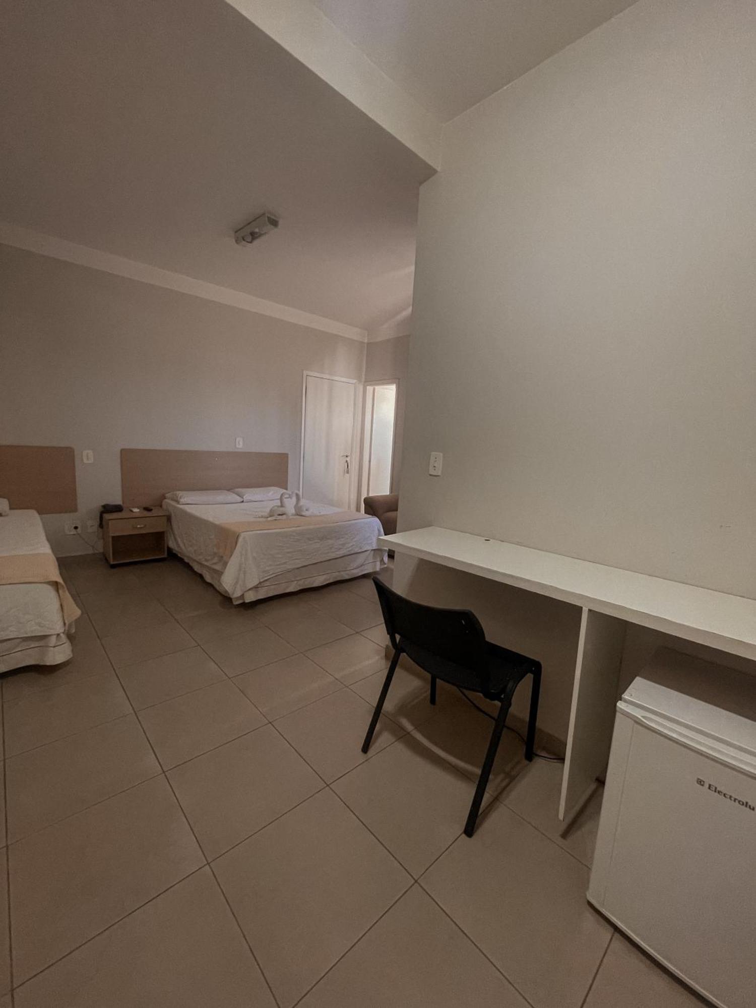 Big Hotel Araguari Esterno foto